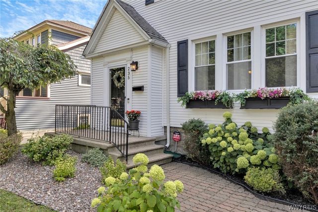 235 Potters Road, Buffalo, NY 14220