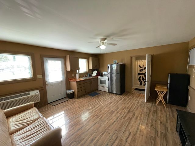 200 Carpenter Pike, Versailles, KY 40383