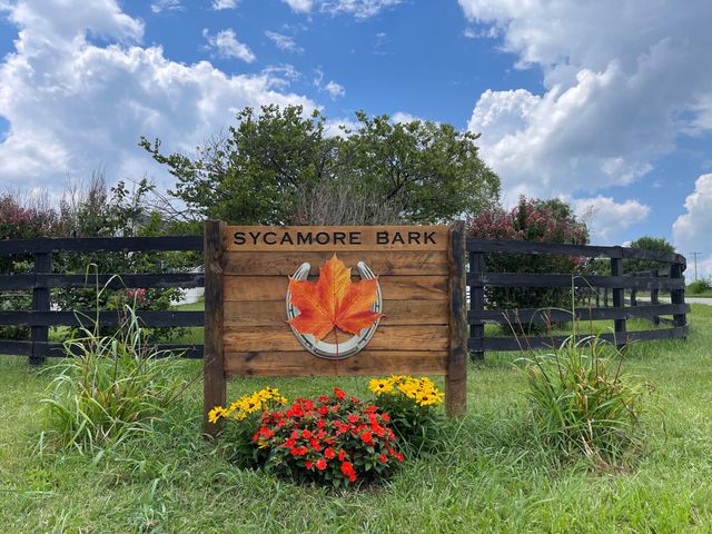 200 Carpenter Pike, Versailles, KY 40383