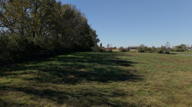 200 Carpenter Pike, Versailles, KY 40383