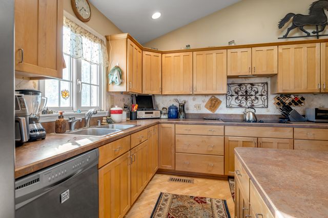 200 Carpenter Pike, Versailles, KY 40383