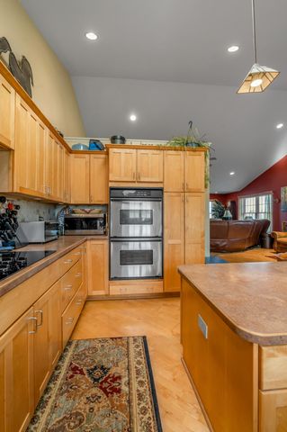 200 Carpenter Pike, Versailles, KY 40383