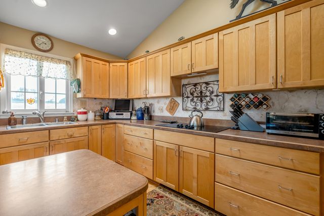 200 Carpenter Pike, Versailles, KY 40383