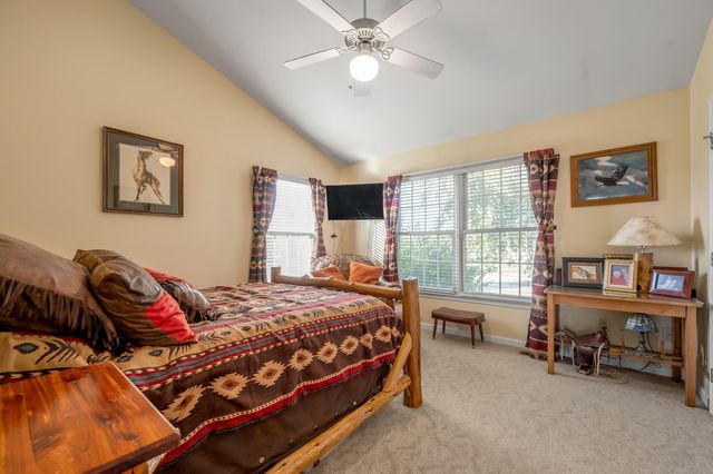 200 Carpenter Pike, Versailles, KY 40383