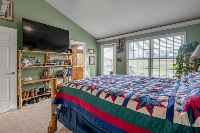 200 Carpenter Pike, Versailles, KY 40383