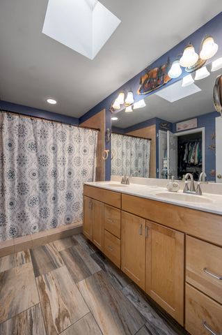 200 Carpenter Pike, Versailles, KY 40383