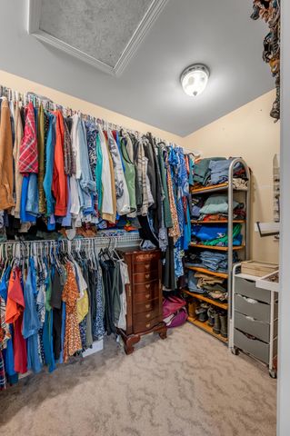 200 Carpenter Pike, Versailles, KY 40383