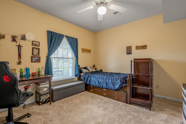 200 Carpenter Pike, Versailles, KY 40383