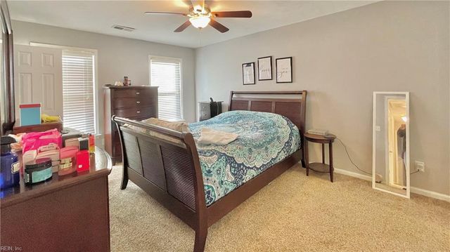 304 Spurlane CIR, Chesapeake, VA 23322