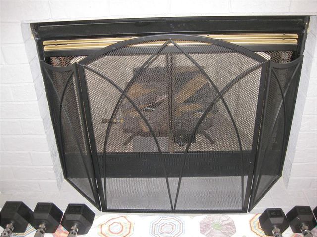 304 Spurlane CIR, Chesapeake, VA 23322