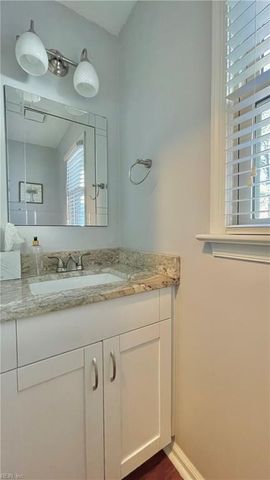 304 Spurlane CIR, Chesapeake, VA 23322