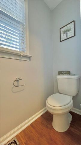 304 Spurlane CIR, Chesapeake, VA 23322