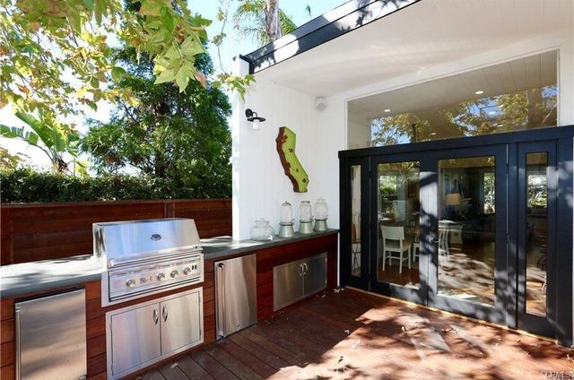 555 Bluebird Canyon Drive, Laguna Beach, CA 92651