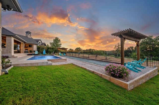 113 Birdstone LN, Georgetown, TX 78628