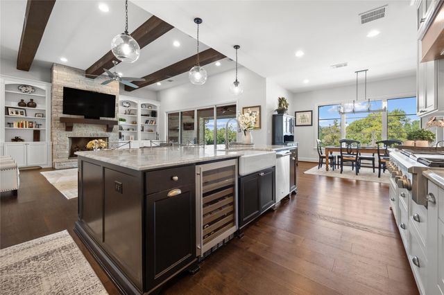 113 Birdstone LN, Georgetown, TX 78628
