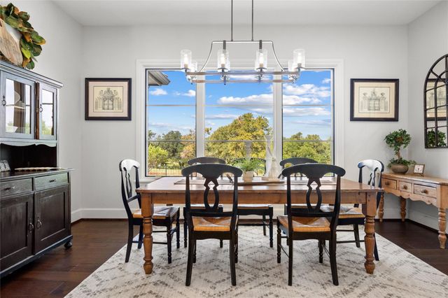 113 Birdstone LN, Georgetown, TX 78628