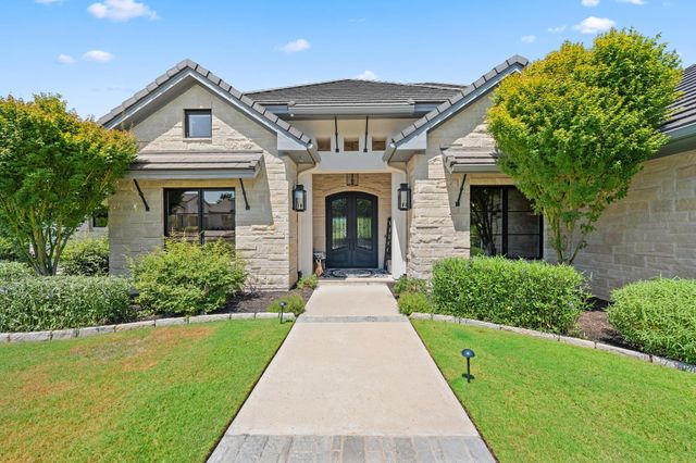 113 Birdstone LN, Georgetown, TX 78628