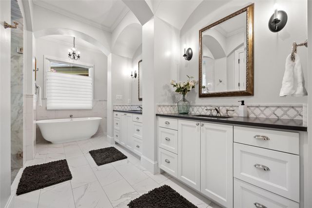 113 Birdstone LN, Georgetown, TX 78628