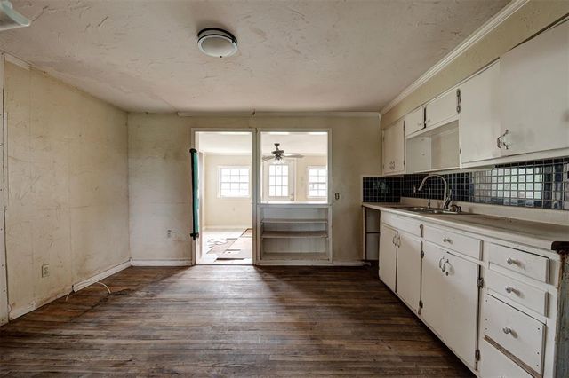 2134 N Rockwell Avenue, Newcastle, OK 73065