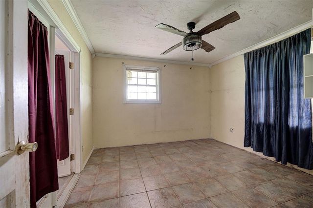 2134 N Rockwell Avenue, Newcastle, OK 73065