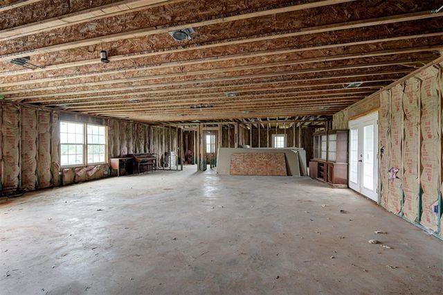 2134 N Rockwell Avenue, Newcastle, OK 73065