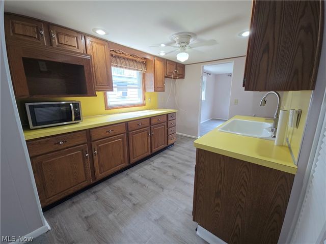 3054 Sterling Road, Lorain, OH 44052