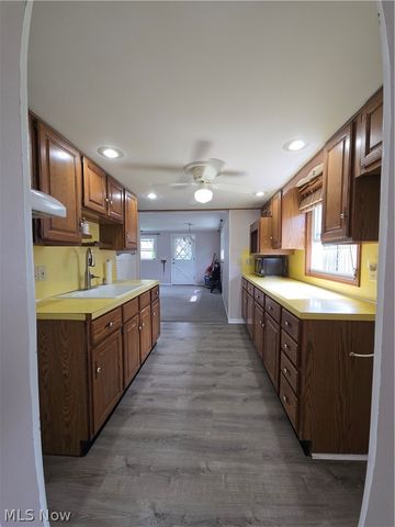 3054 Sterling Road, Lorain, OH 44052