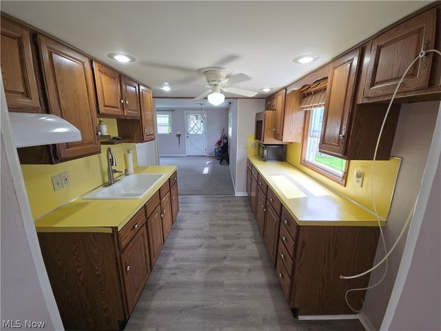 3054 Sterling Road, Lorain, OH 44052