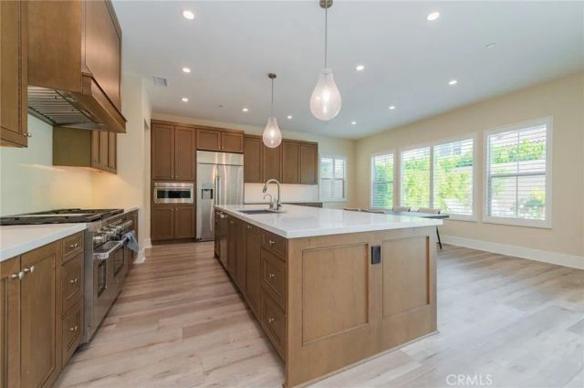 58 Longchamp, Irvine, CA 92602