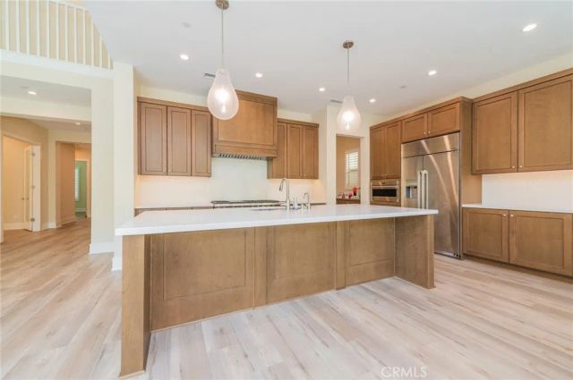 58 Longchamp, Irvine, CA 92602