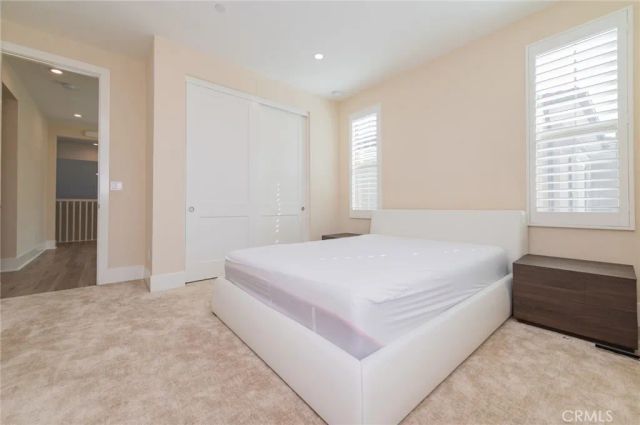 58 Longchamp, Irvine, CA 92602