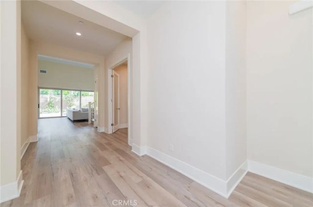 58 Longchamp, Irvine, CA 92602