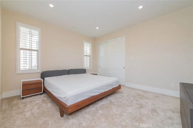 58 Longchamp, Irvine, CA 92602