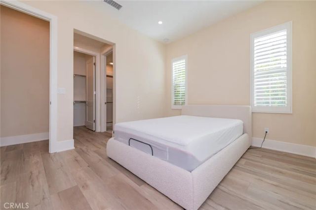 58 Longchamp, Irvine, CA 92602