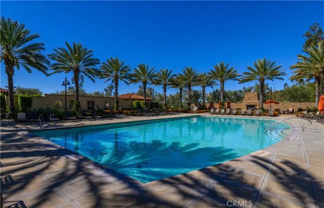 58 Longchamp, Irvine, CA 92602