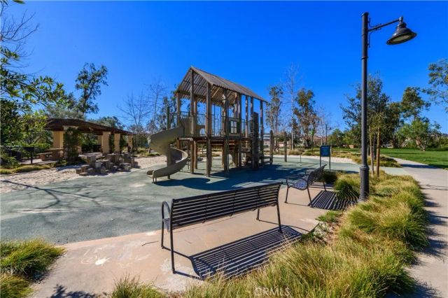 58 Longchamp, Irvine, CA 92602