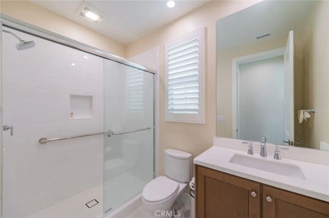 58 Longchamp, Irvine, CA 92602