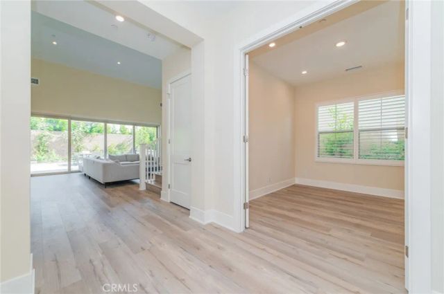 58 Longchamp, Irvine, CA 92602