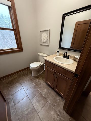 1501 Stagecoach Trail S, Afton, MN 55001