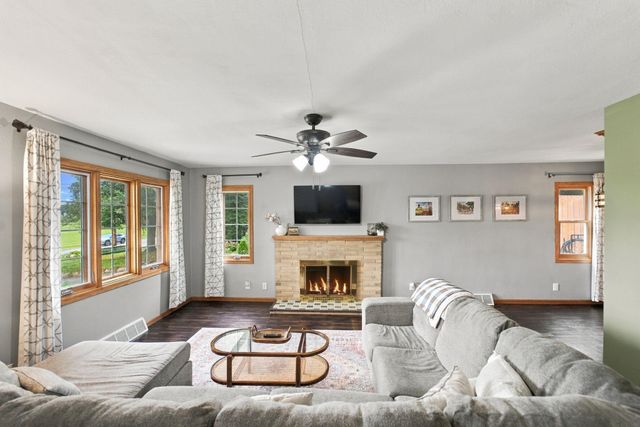 1119 W 12th Street, Cedar Falls, IA 50613