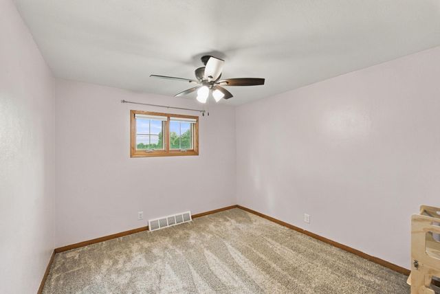 1119 W 12th Street, Cedar Falls, IA 50613