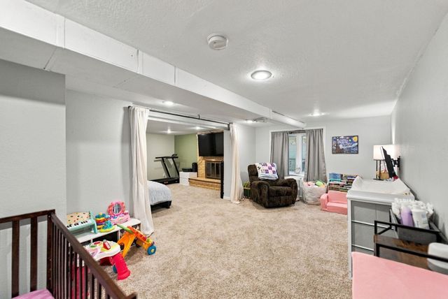 1119 W 12th Street, Cedar Falls, IA 50613