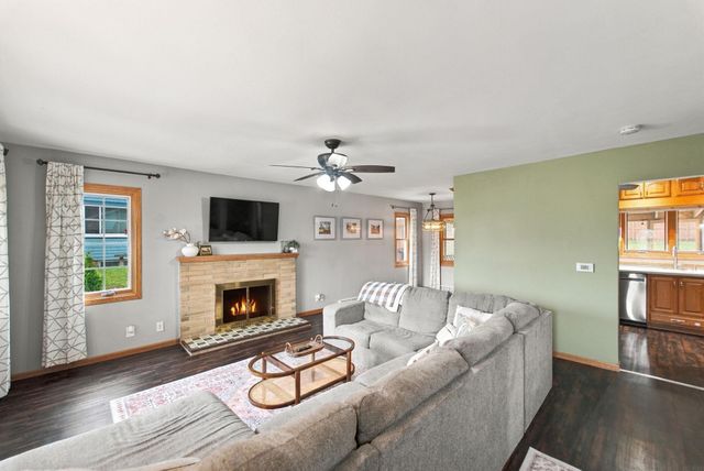 1119 W 12th Street, Cedar Falls, IA 50613