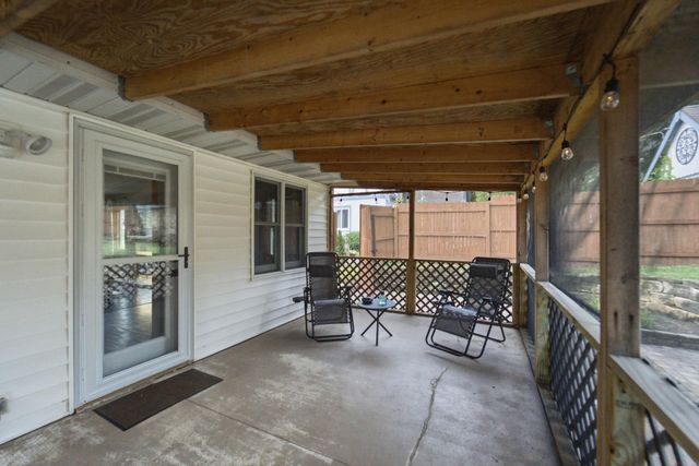 1119 W 12th Street, Cedar Falls, IA 50613
