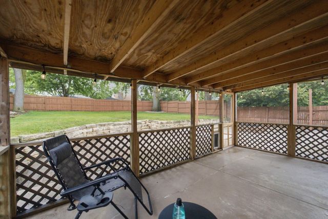 1119 W 12th Street, Cedar Falls, IA 50613