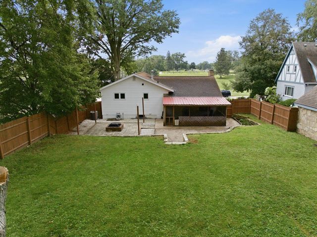 1119 W 12th Street, Cedar Falls, IA 50613