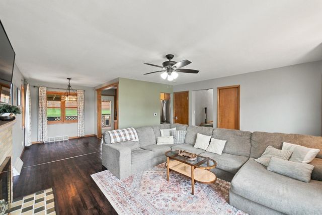 1119 W 12th Street, Cedar Falls, IA 50613