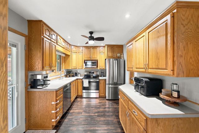 1119 W 12th Street, Cedar Falls, IA 50613