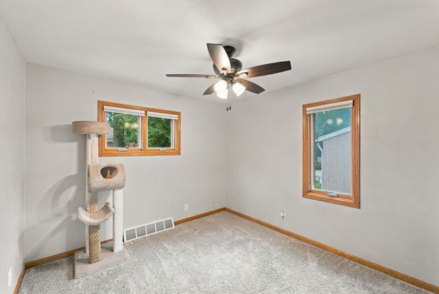 1119 W 12th Street, Cedar Falls, IA 50613