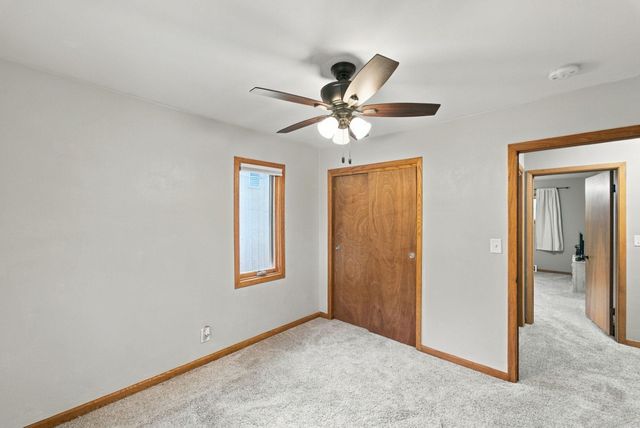 1119 W 12th Street, Cedar Falls, IA 50613